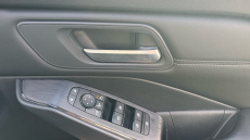 Nissan Qashqai 1.3 DiG-T MH 158 Acenta Premium 5dr Xtronic Petrol Hatchback